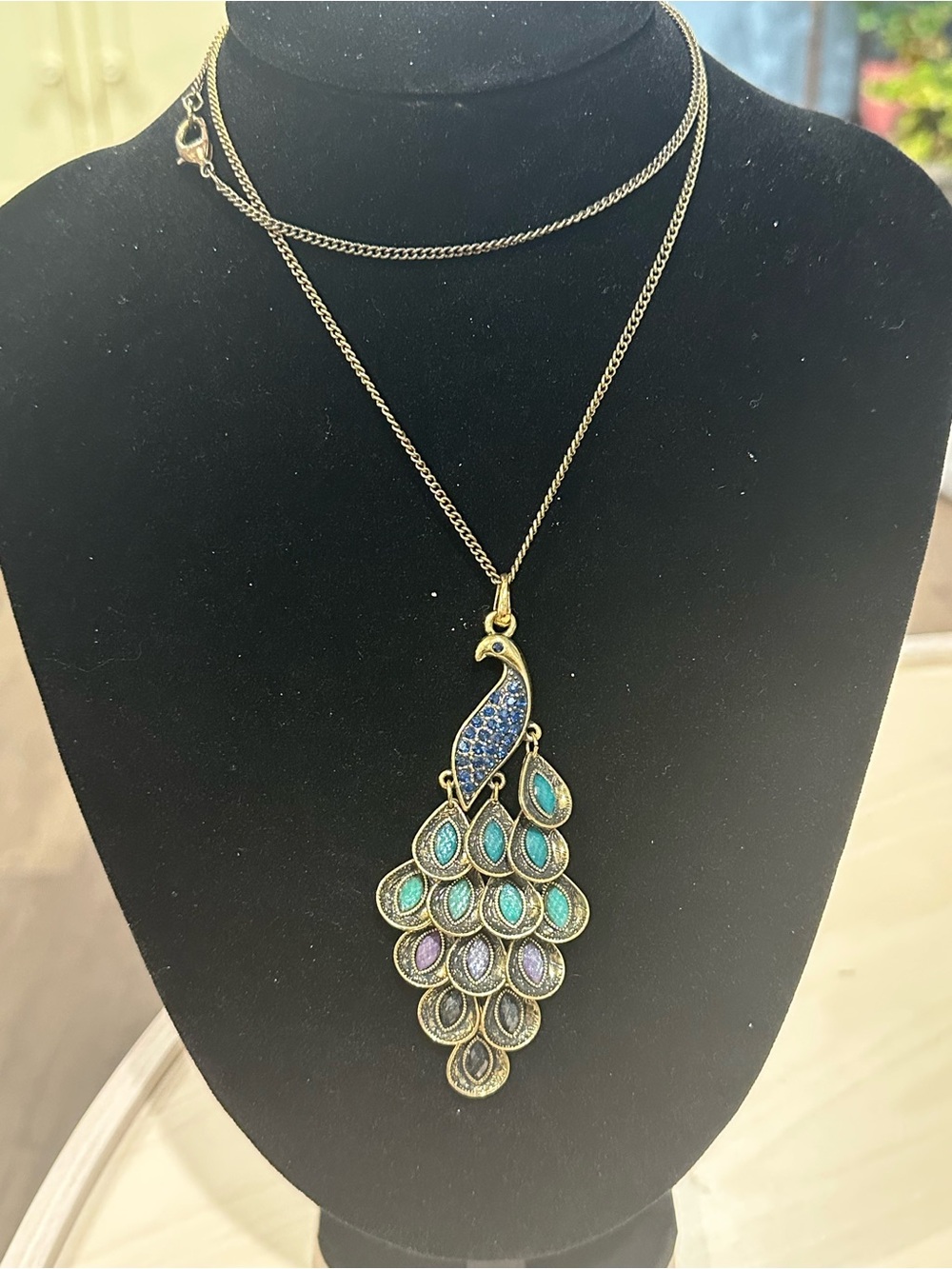 Vintage-Style Gold-Tone Peacock Motif Statement Necklace